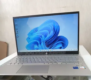 New Laptop HP Pavilion 15 8GB Intel Core i7 SSD 512GB