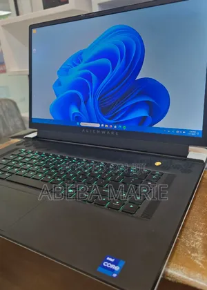 New Laptop Alienware M17x R2 32GB Intel Core I7 SSD 1T