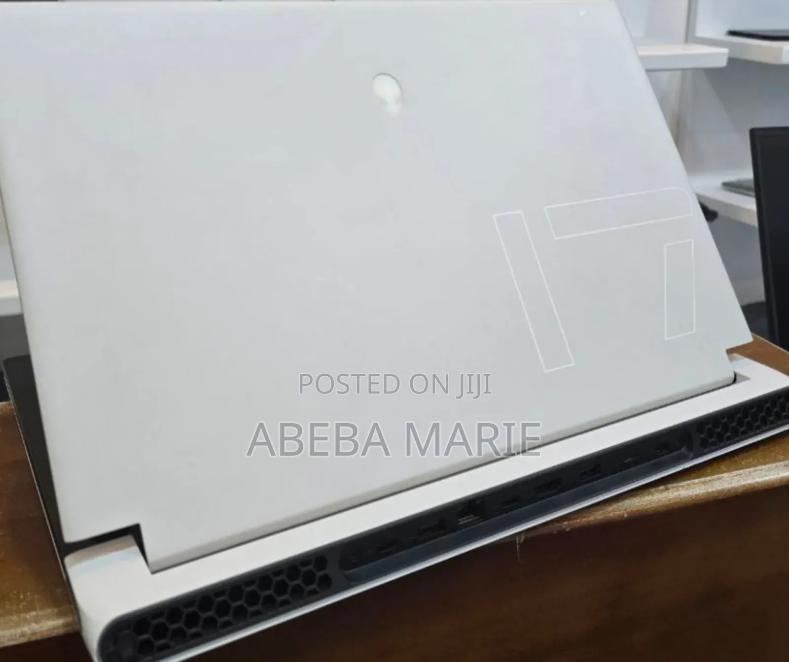 New Laptop Alienware M17x R2 32GB Intel Core I7 SSD 1T