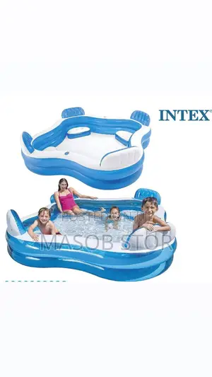 Photo - Swimming Pool / በአየር የሚሞላ የቤተሰብ የመዋኛ ገንዳ