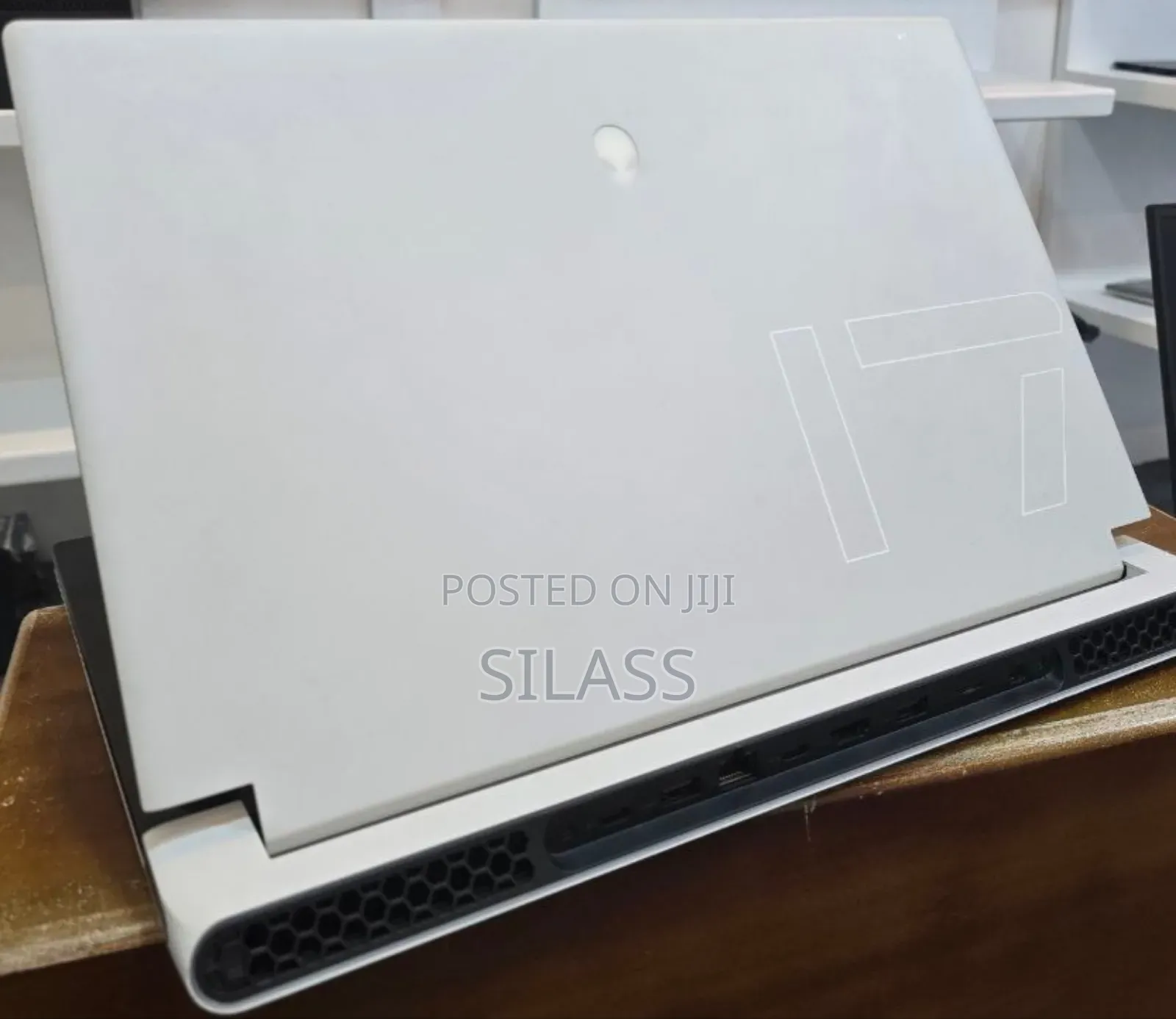 New Laptop Dell Alienware 17 R2 32GB Intel Core I7 SSD 1T