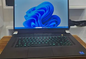 New Laptop Dell Alienware 17 R2 32GB Intel Core I7 SSD 1T