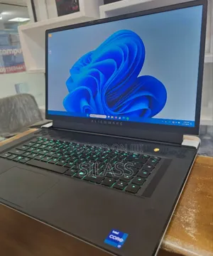 New Laptop Dell Alienware 17 R2 32GB Intel Core I7 SSD 1T