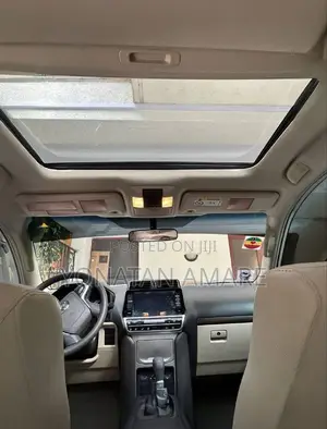 Toyota Land Cruiser Prado 2022 Black