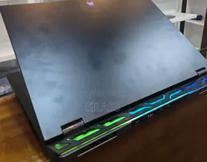 New Laptop Acer Predator Helios 18 PH18-71 16GB Intel Core I7 SSD 1T