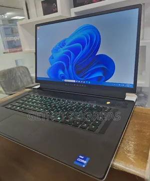 New Laptop Alienware M17x R2 32GB Intel Core I7 SSD 1T