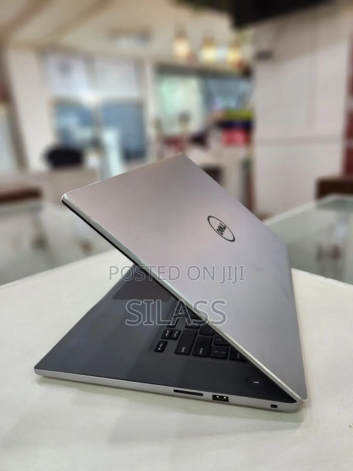 New Laptop Dell Inspiron 15 8GB Intel Core I5 HDD+SSD 1T