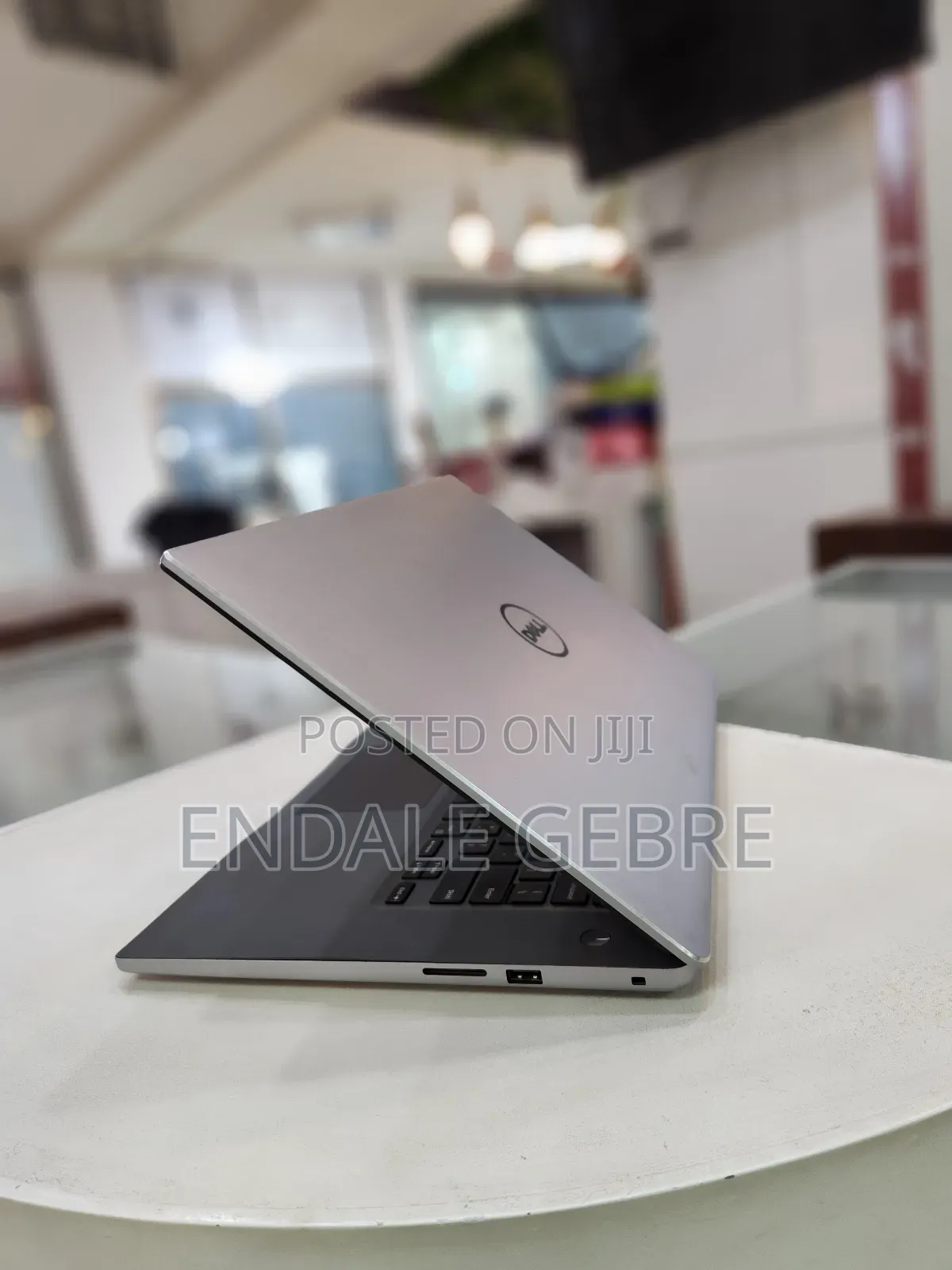 New Laptop Dell Inspiron 15 8GB Intel Core I5 HDD+SSD 1T