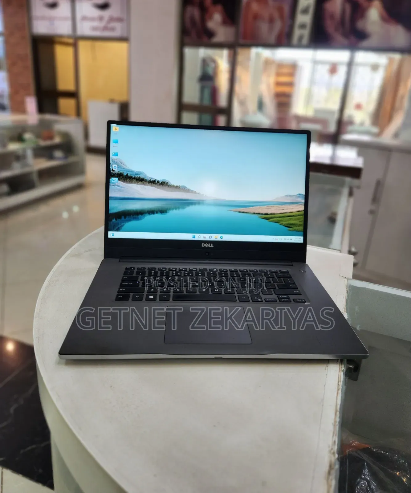 New Laptop Dell Inspiron 15 8GB Intel Core I5 HDD+SSD 256GB