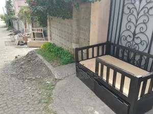 የ ልጅ አልጋ Baby Bed