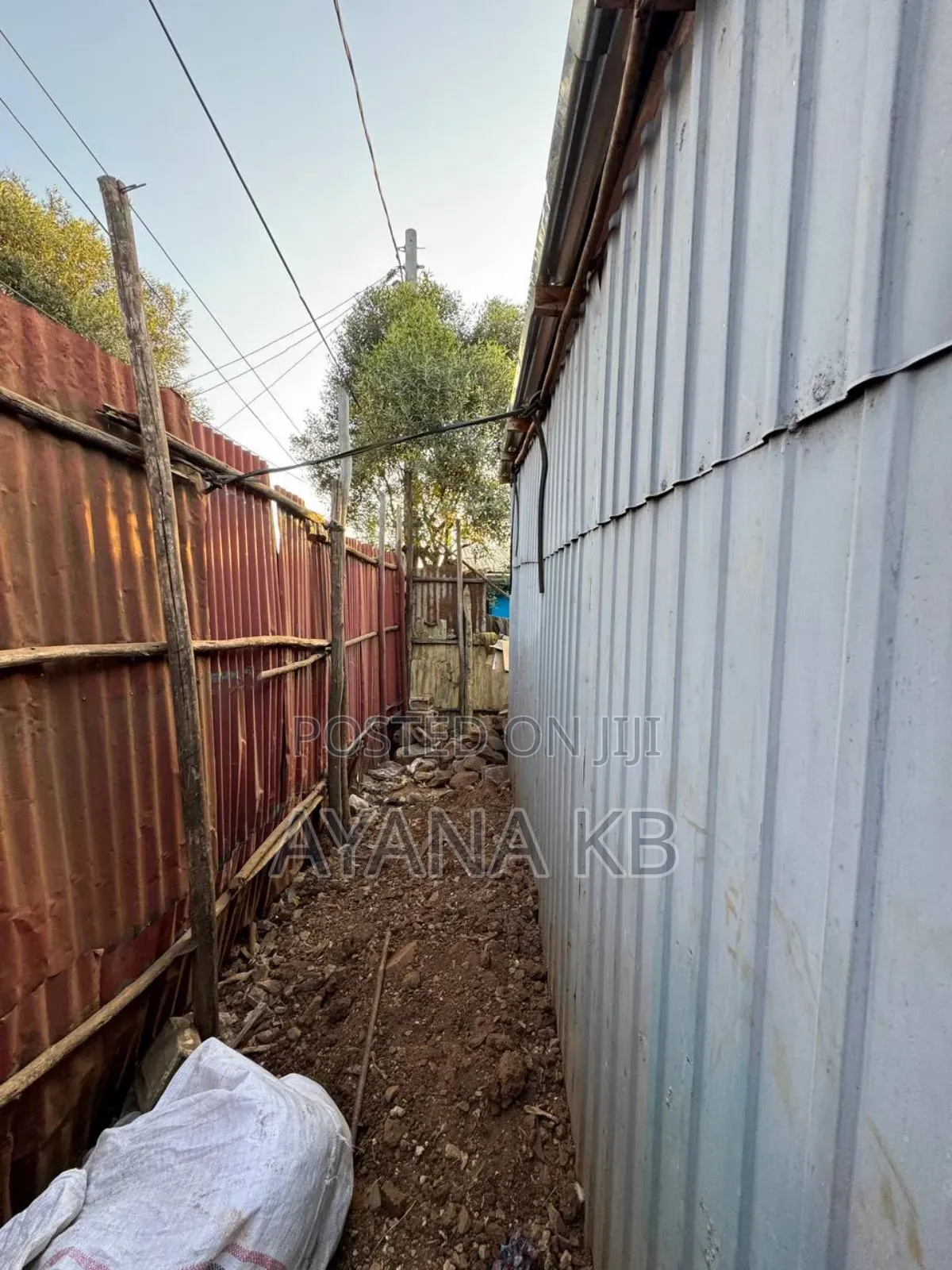 የሚሸጥ ቤት
ካሬ =662
ዲጂታል ካርታ አለው
 ግንባታ ፍቃድ ያለው
አድራሻ