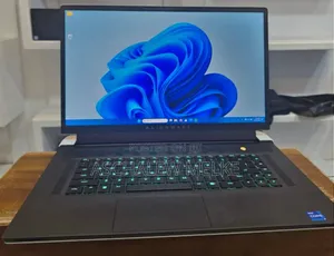 New Laptop Alienware M17x R2 32GB Intel Core I7 SSD 1T