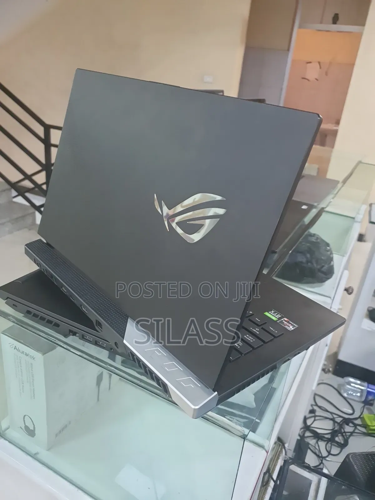 New Laptop Asus ROG Strix G15 16GB AMD Ryzen 9 SSD 512GB