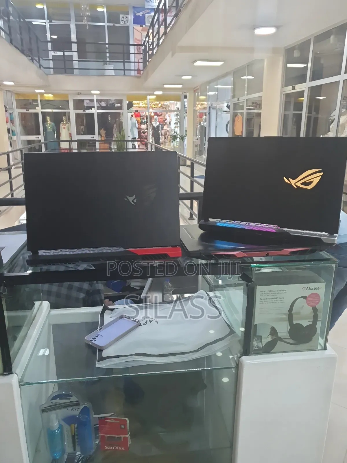 New Laptop Asus ROG Strix G15 16GB AMD Ryzen 9 SSD 512GB