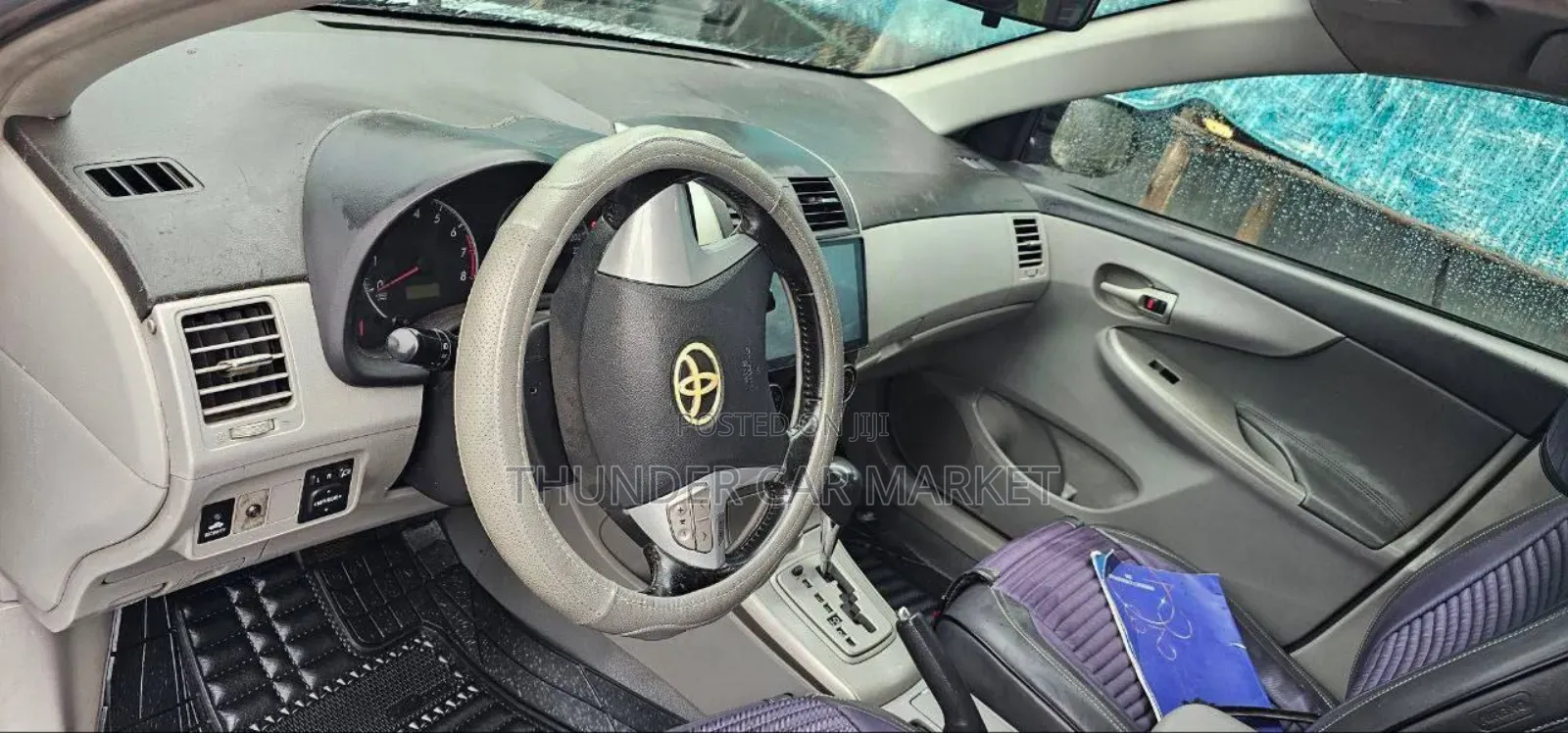 Toyota Corolla 2011 Silver