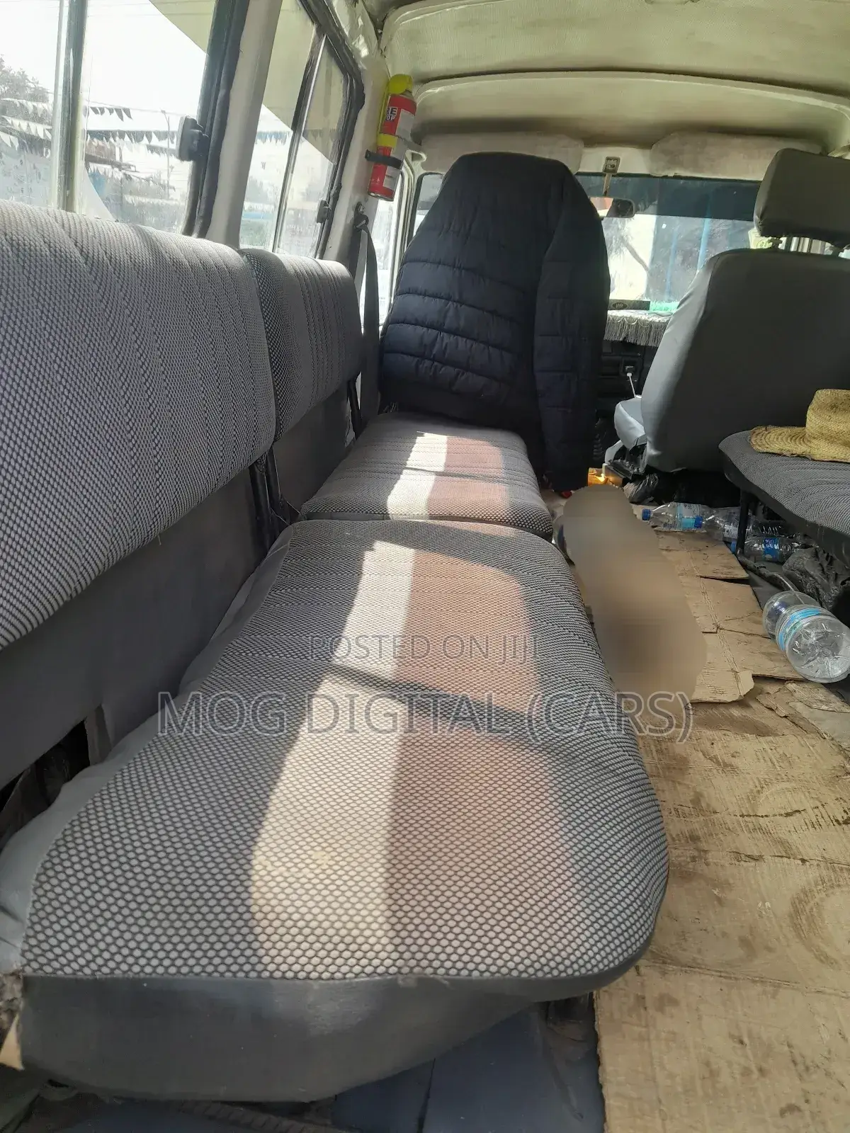 Toyota Land Cruiser 70 1989 White