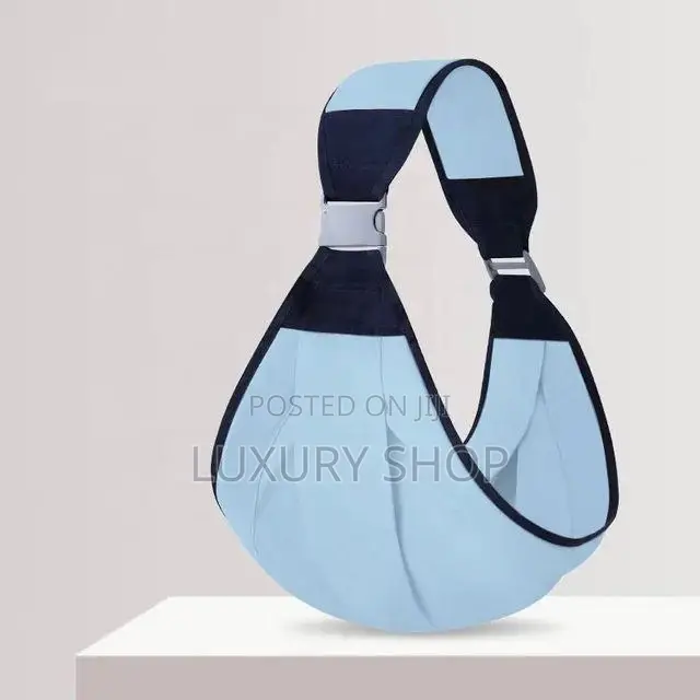 የፊት ለፊት ማቀፍያ Baby Blanket