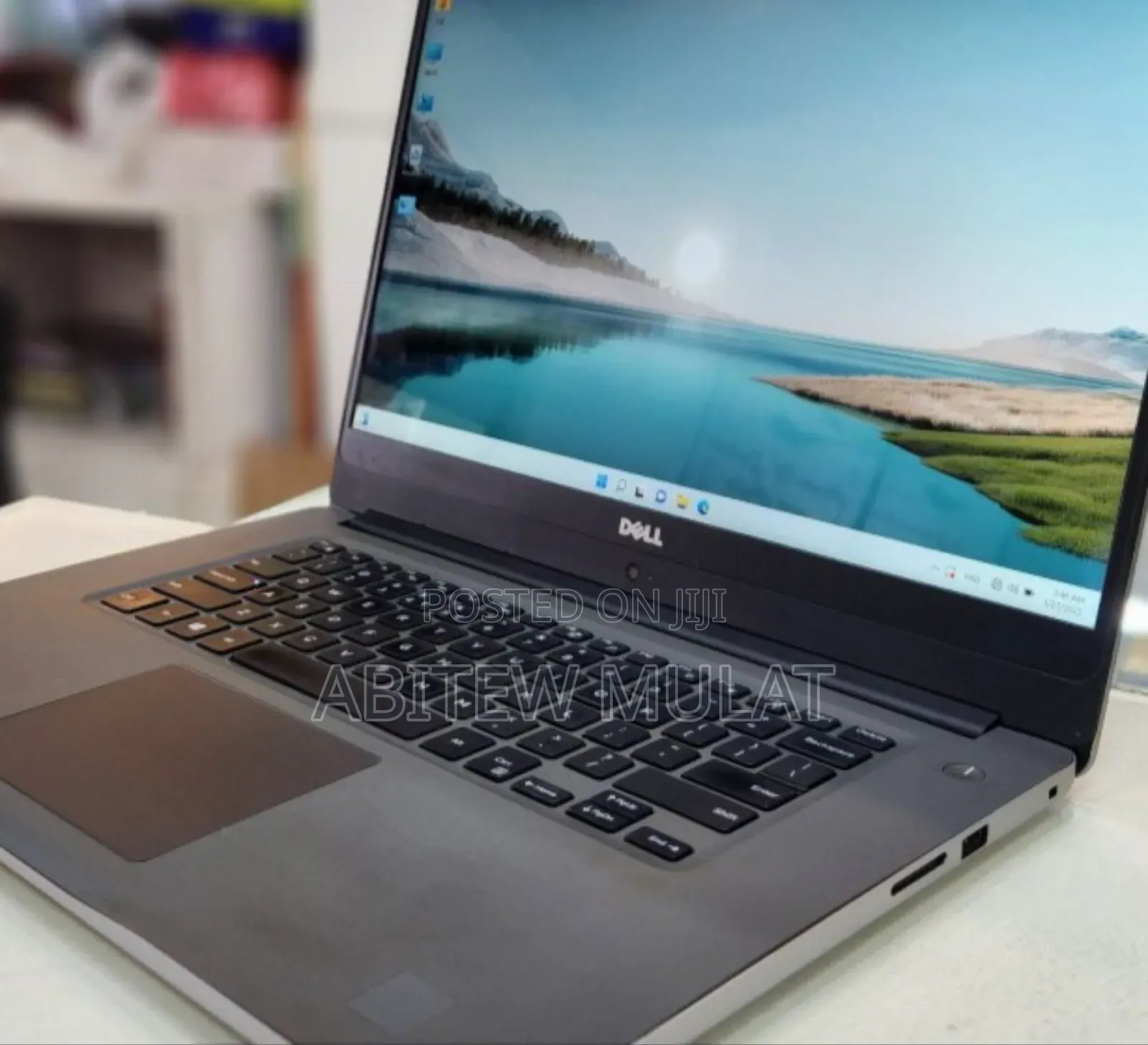 New Laptop Dell Inspiron 15 8GB Intel Core i5 HDD+SSD 1T