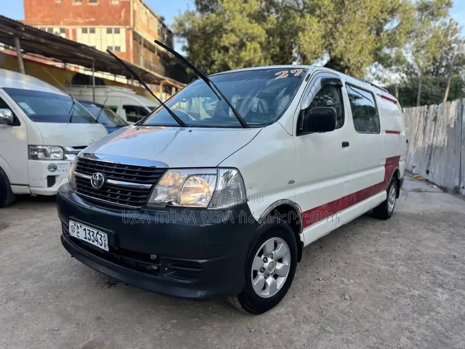 Toyota HiAce 2011 White