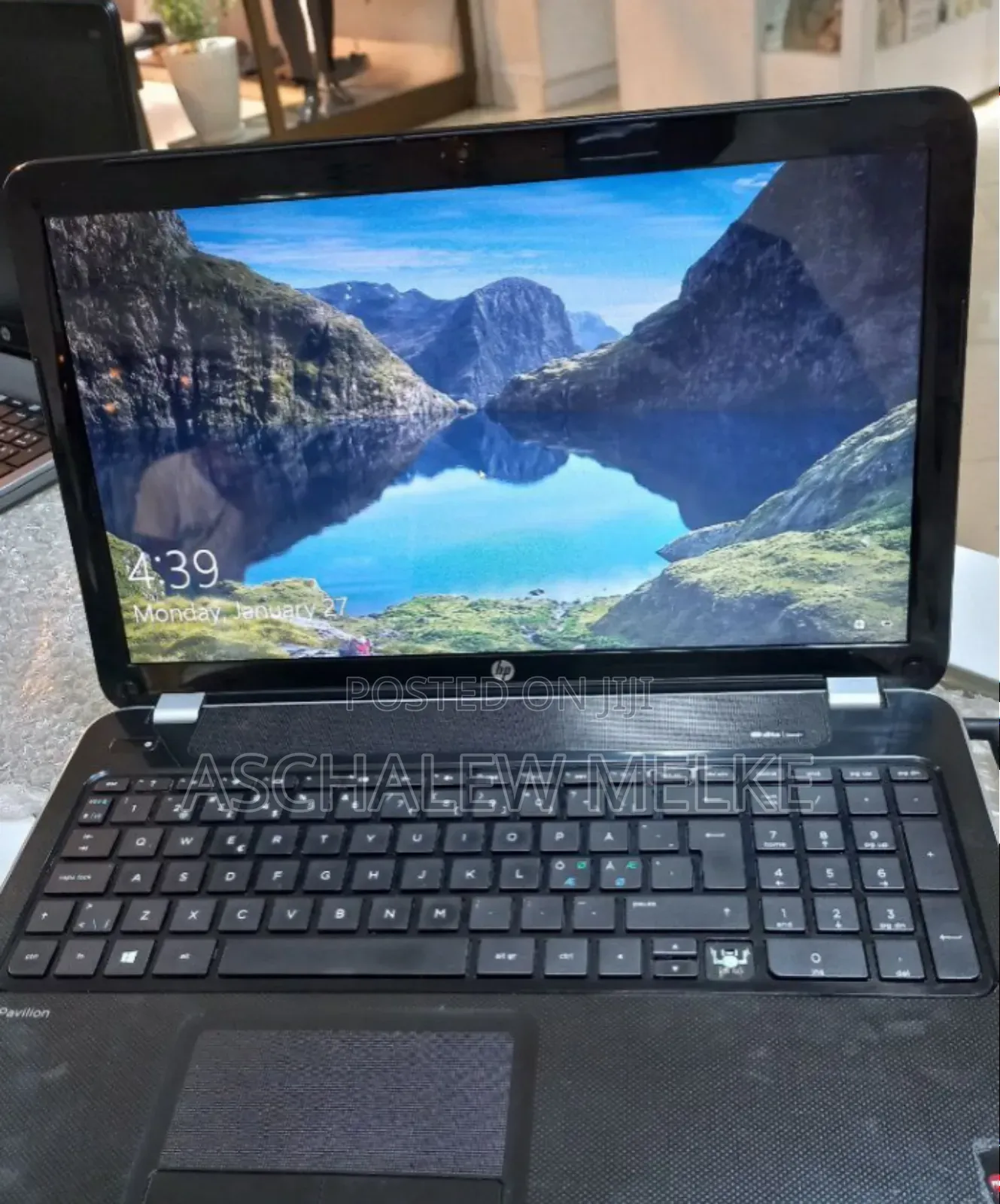 Laptop HP 8GB AMD HDD 1T