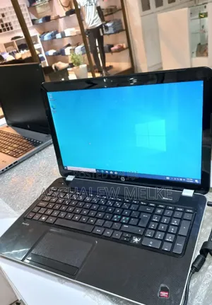 Laptop HP 8GB AMD HDD 1T