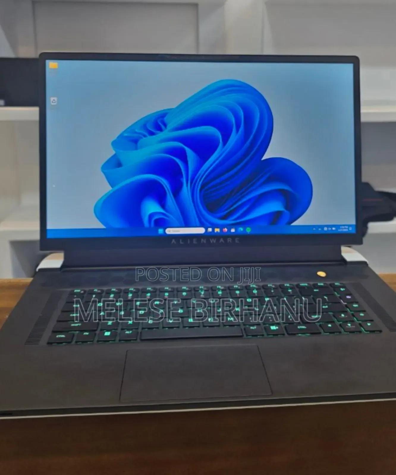 New Laptop Alienware M17x R2 32GB Intel Core I7 SSD 1T