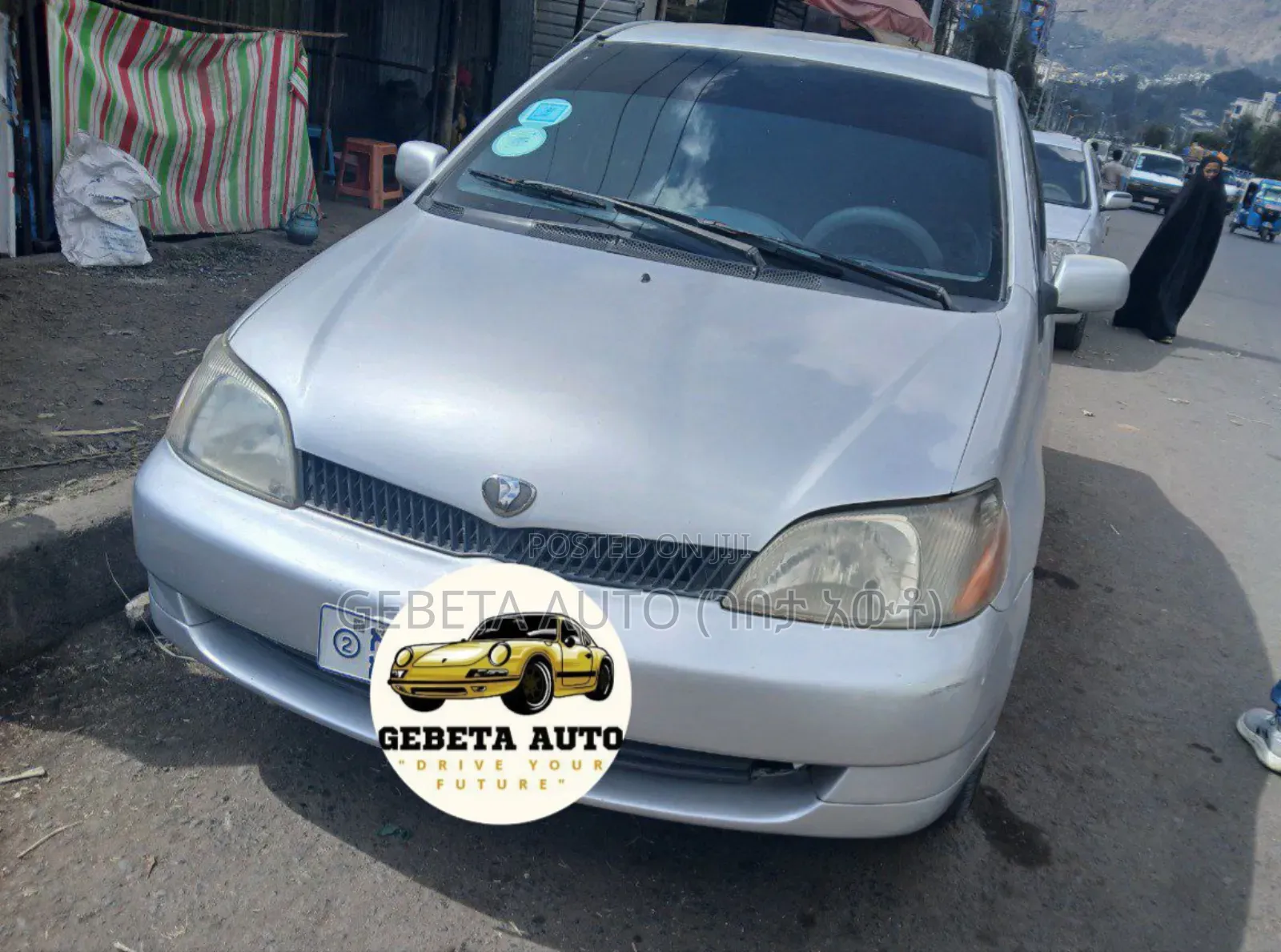 Toyota Platz 2002 Silver