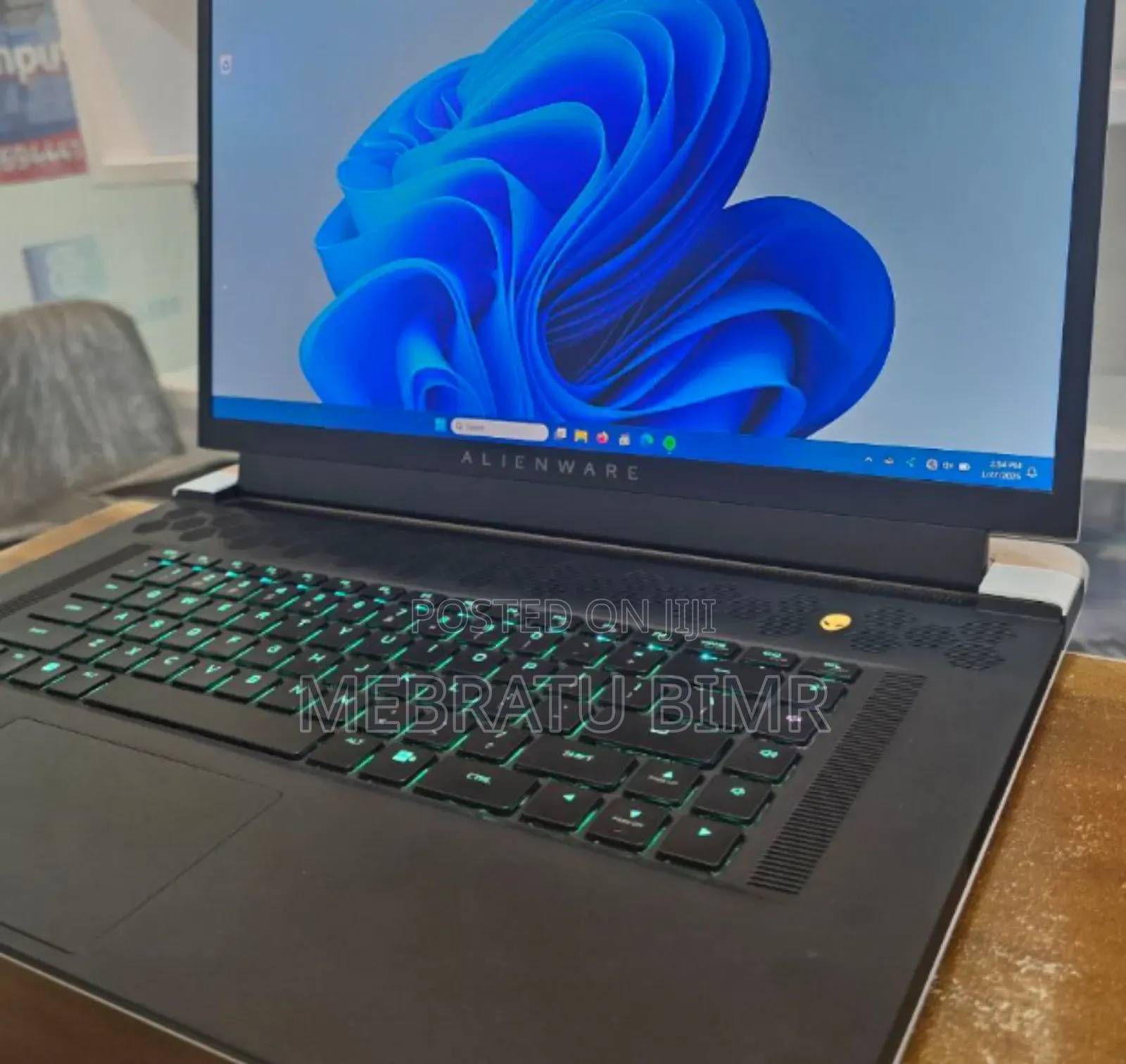 New Laptop Alienware M17x R2 32GB Intel Core I7 SSD 1T