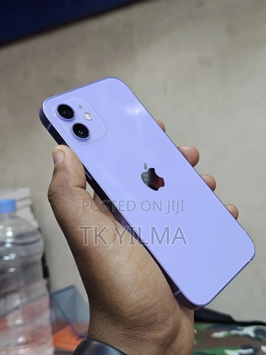 Apple iPhone 12 64 GB