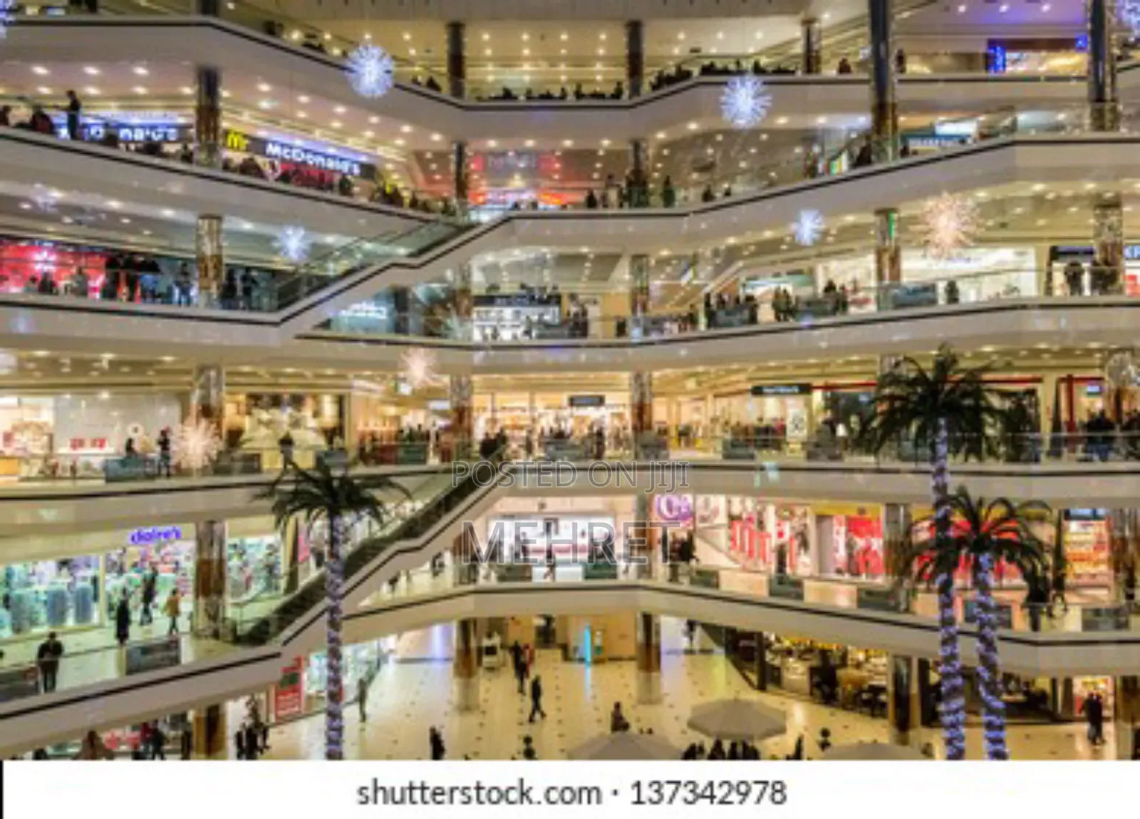 ቦሌ ላይ ለሽያጭ የወጣ የንግድ ሱቅ