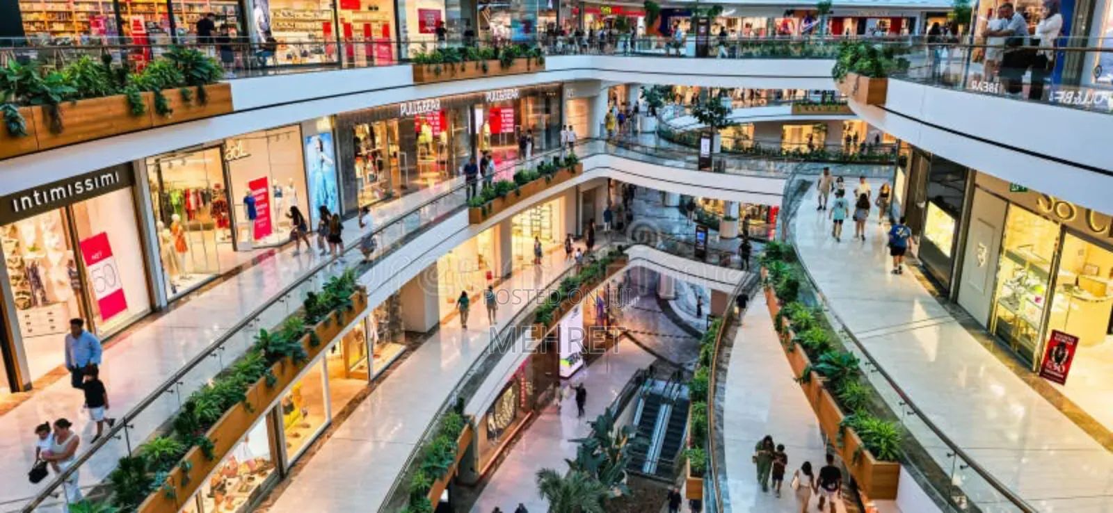 ቦሌ ላይ ለሽያጭ የወጣ የንግድ ሱቅ