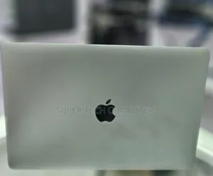 New Laptop Apple MacBook Pro 2017 8GB Intel Core I5 SSD 256GB