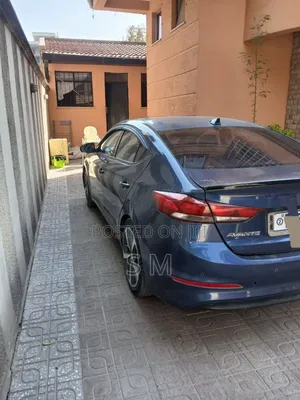 Hyundai Avante 2017 Blue