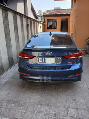 Hyundai Avante 2017 Blue