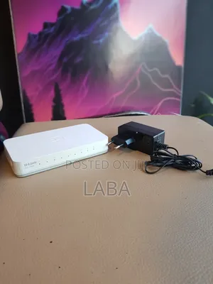 Photo - D-Link Network Switch 8port