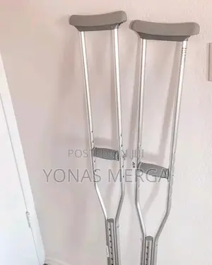 Photo - New Crutches鄂kranch不adjust, Simply Press the Push-Button