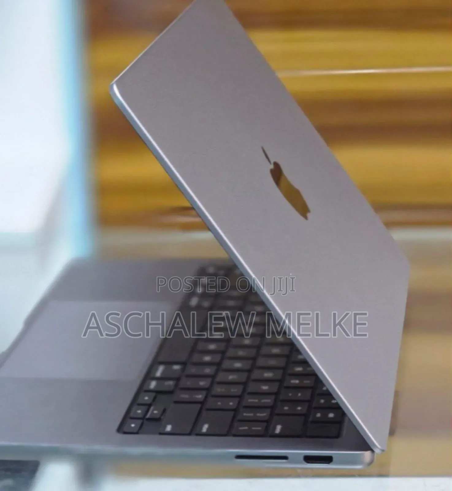 New Apple MacBook Pro 2023 M3 14-Inch 16GB Apple M3 Pro SSD 512GB