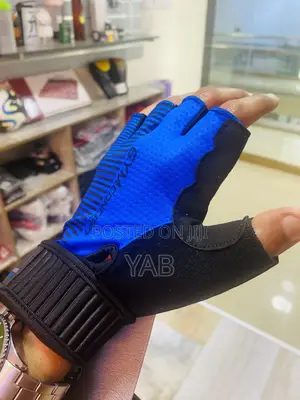 Photo - Half Finger Super Protective Gloves