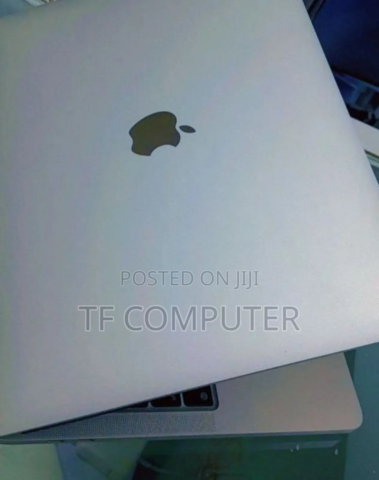 New Laptop Apple MacBook Pro 2020 M1 16GB Apple M1 Pro SSD 256GB