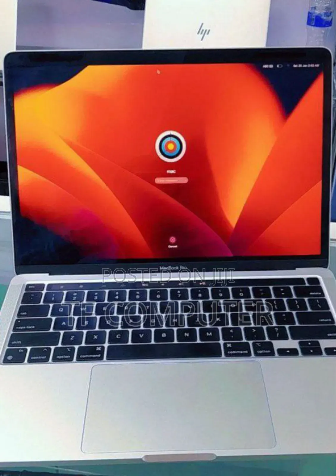 New Laptop Apple MacBook Pro 2020 M1 16GB Apple M1 Pro SSD 256GB