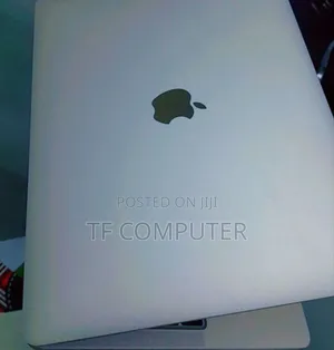 New Laptop Apple MacBook Pro 2020 M1 16GB Apple M1 Pro SSD 256GB