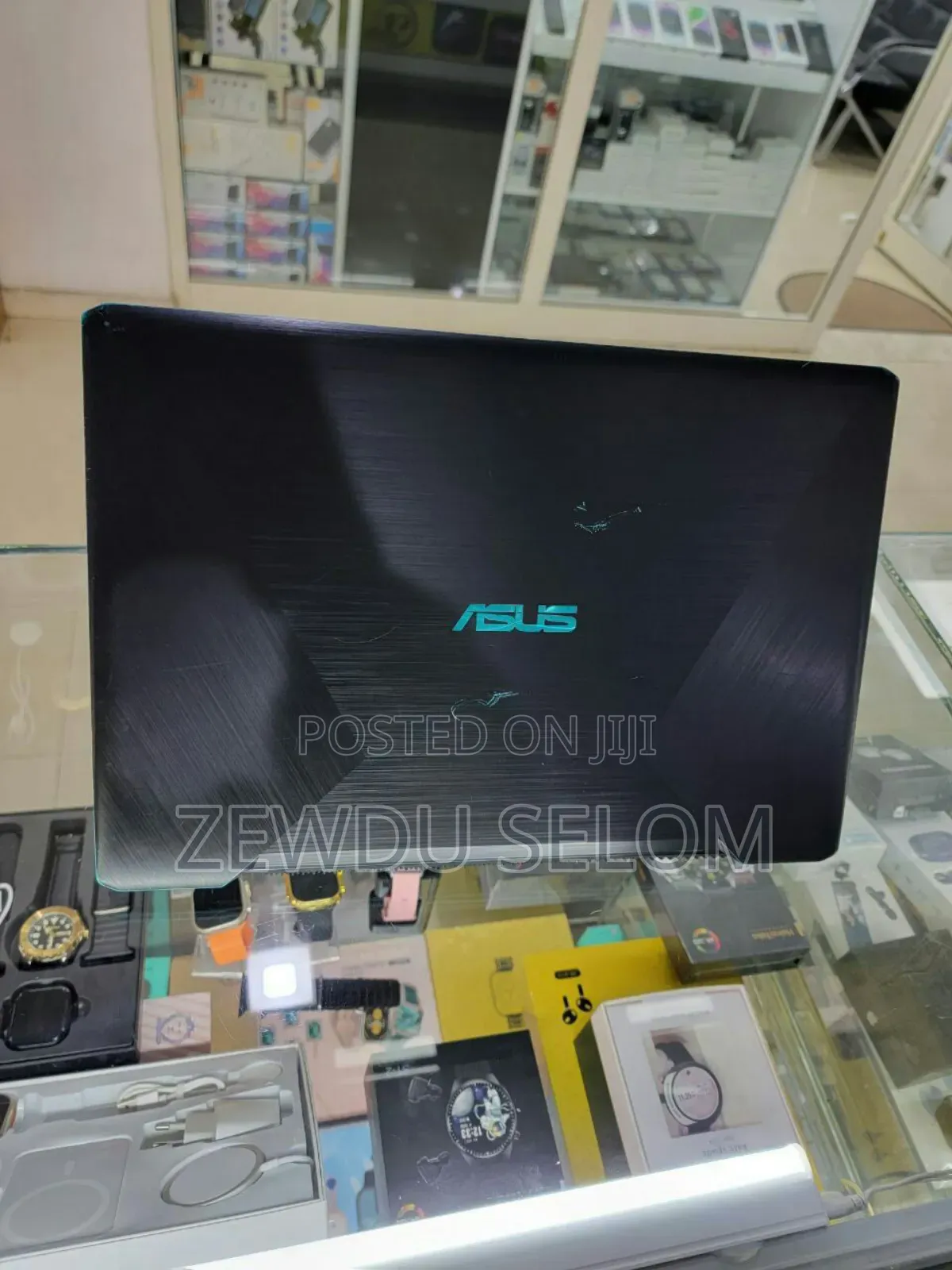 Laptop Asus VivoBook 15 X505BA 16GB Intel Core I7 HDD+SSD 256GB