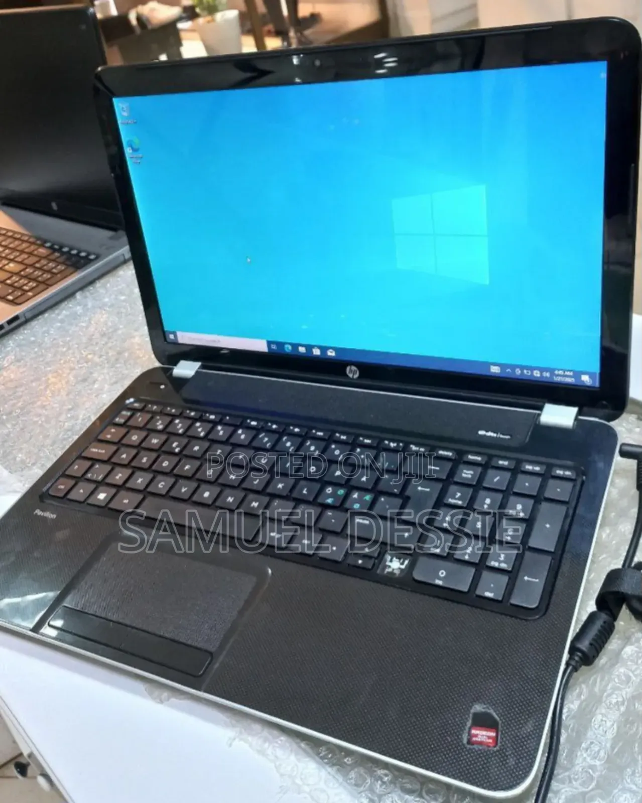Laptop HP Pavilion 15 8GB AMD A6 HDD 1T