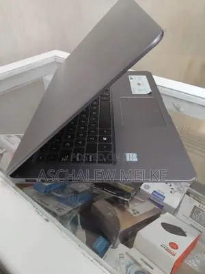 Laptop Asus VivoBook 15 X505BA 6GB Intel Core I3 HDD 1T