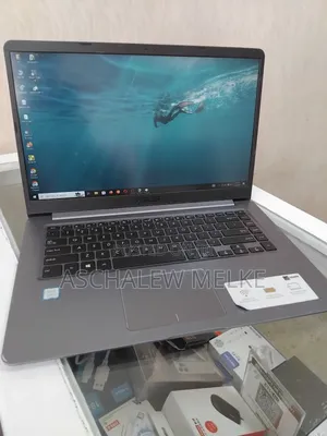 Laptop Asus VivoBook 15 X505BA 6GB Intel Core I3 HDD 1T