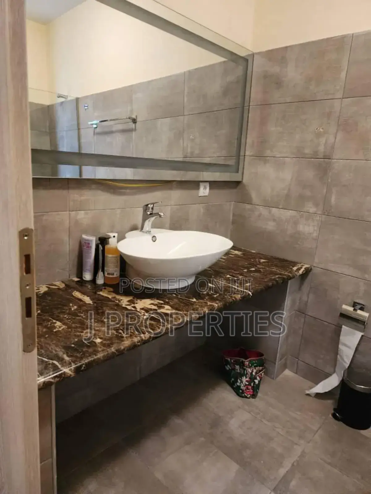 Furnished 3bdrm Apartment in Bole for rent