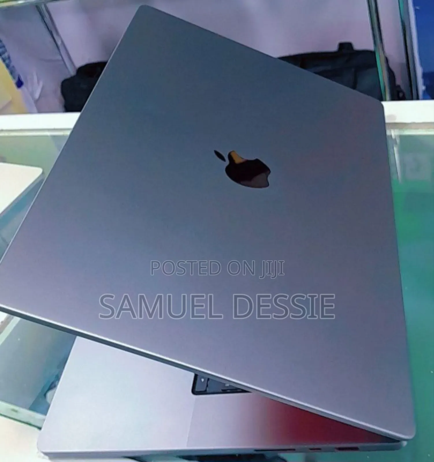 New Laptop Apple MacBook Pro 2021 M1 16GB Apple M1 Pro SSD 512GB