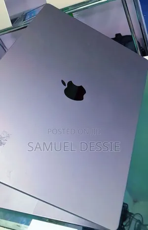 New Laptop Apple MacBook Pro 2021 M1 16GB Apple M1 Pro SSD 512GB