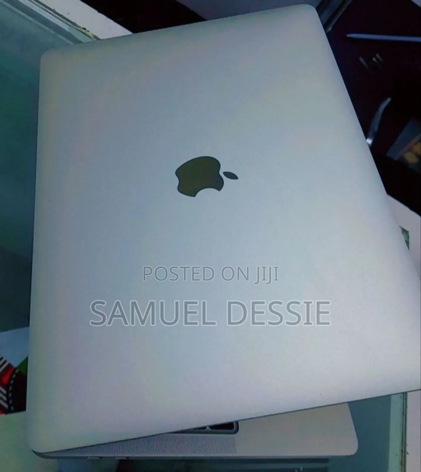 New Laptop Apple MacBook Pro 2020 M1 16GB Apple M1 SSD 256GB