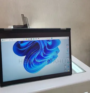 Photo - New Laptop Lenovo ThinkPad Yoga 370 8GB Intel Core I5 SSD 512GB